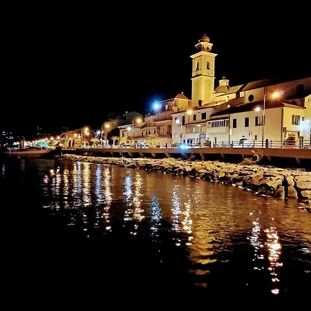 Vacanze Paola * Santo Stefano al Mare